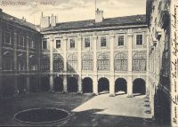 Holleschau Schlosshof