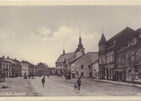 Holešov. Náměstí.