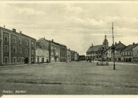 Holešov. Náměstí.