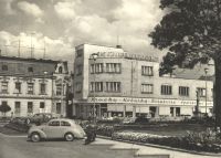 Holešov. Dům sportu a hraček na náměstí Míru