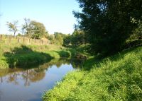 0664_holesov_od_splavu