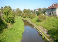 0672_holesov_lavka_tresnove_sady_nabrezi