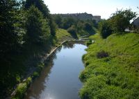 0673_holesov_lavka_tresnove_sady_nabrezi_po