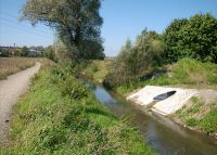 0882_hulin_k_dalnici_po