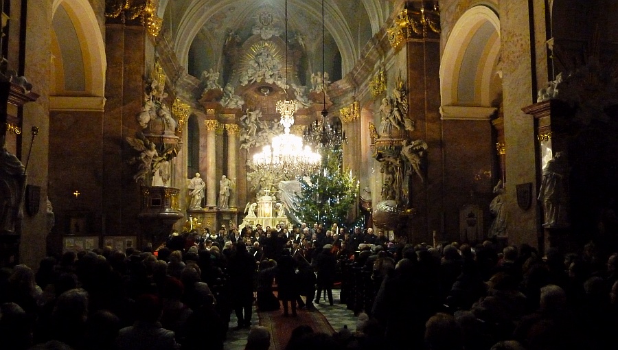 25. prosince 2015 – Vánoční koncert v kostele Nanebevzetí P. Marie (3,4 °C)