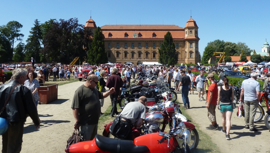 11. červenec 2015 – Setkání veteránů a historické hasičské techniky (18,9 °C)