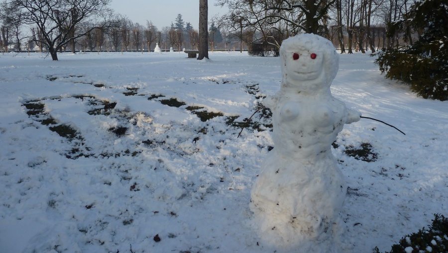 24. ledna 2016 – zámečtí sněhuláci (0,4 °C)
