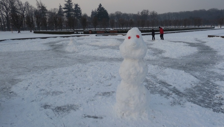 24. ledna 2016 – zámečtí sněhuláci (0,4 °C)