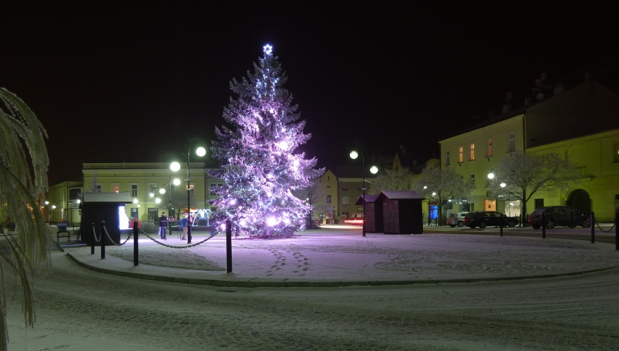 2. leden 2017 – vánoční strom na náměstí dr. Edvarda Beneše (-4,5 °C)