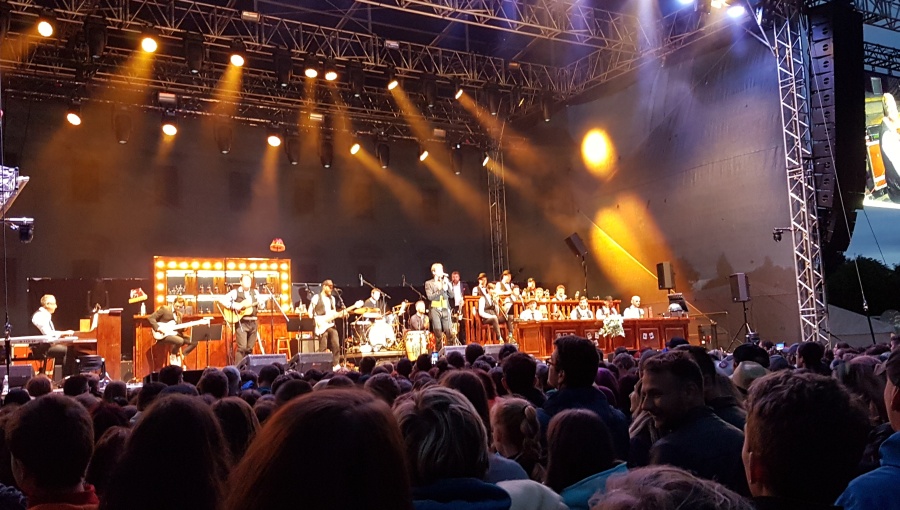 17. června 2017 – Holešovská Regata v zámeckém parku - Vojtěch Dyk a B-Side Band