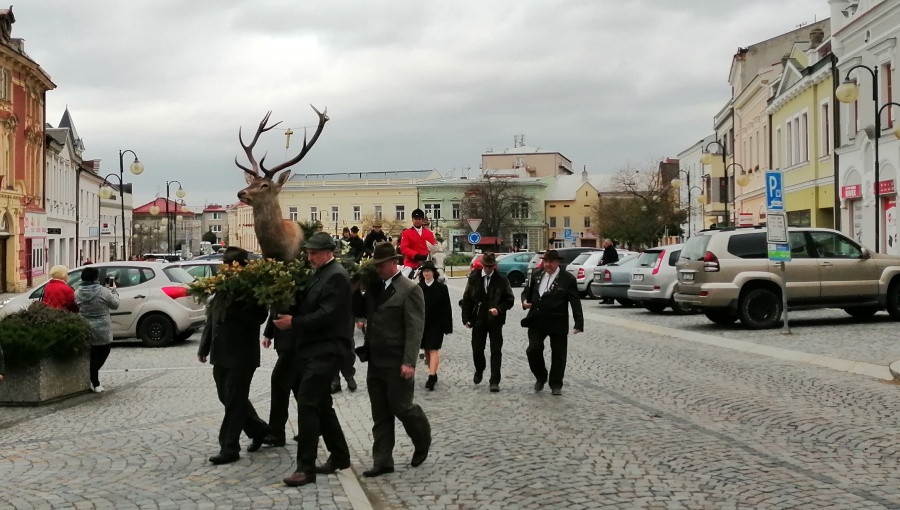 3. listopadu 2019 – 8. Svatohubertský den v Holešově (14,1 °C)